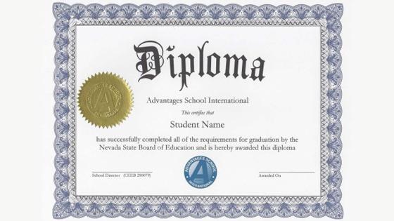 Modelo de diploma de un colegio internacional, con sello dorado y el nombre del alumno sin rellenar.